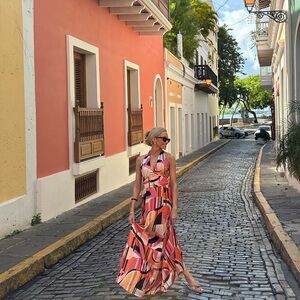 Maxi halter printed dress